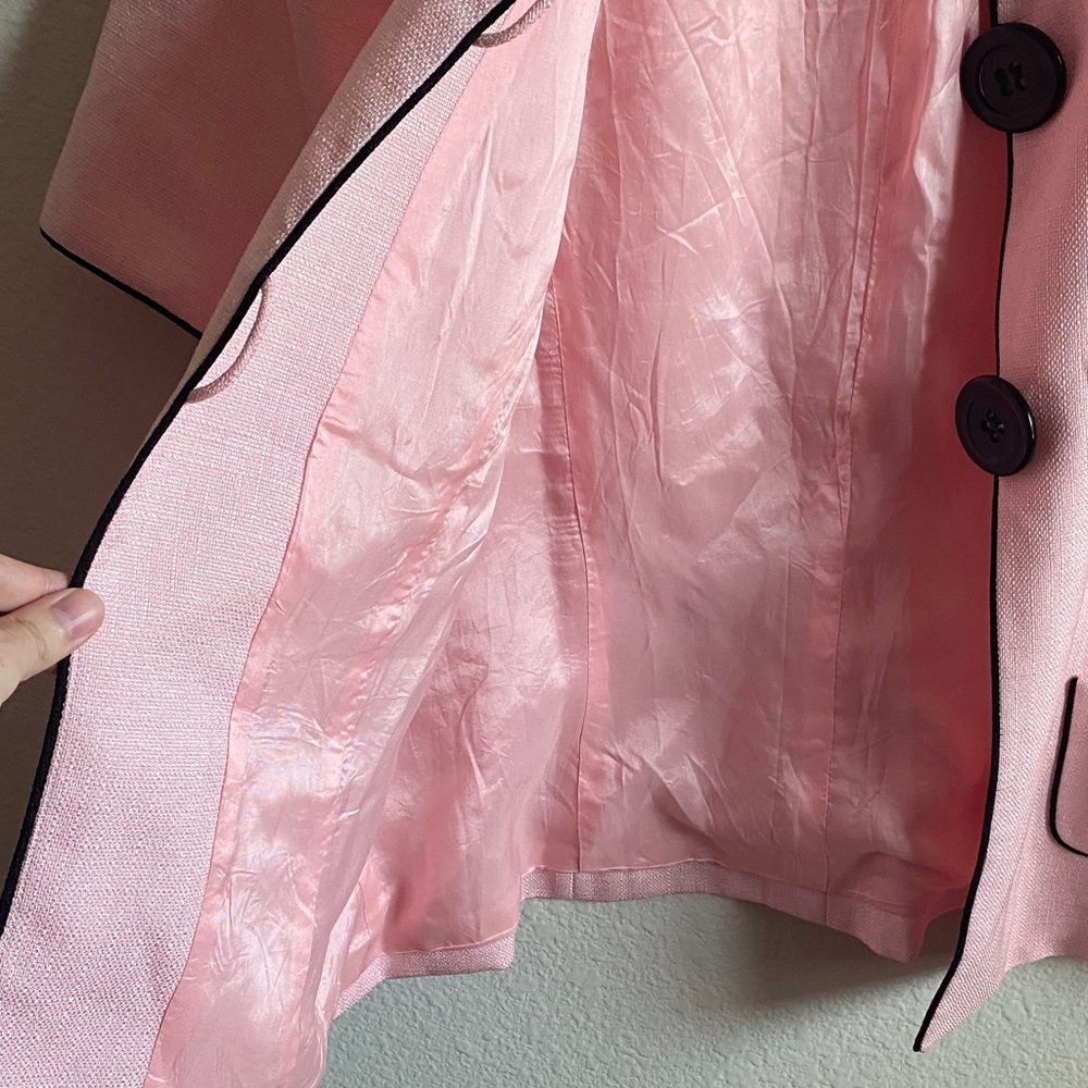 Tahari Pink Short Sleeved Blazer with Black Accents - Picture 10 of 12